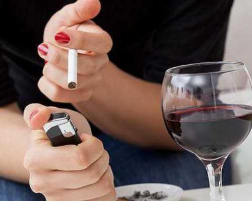 50岁供卵生女儿,50岁高龄失独母亲供卵试管婴儿生女