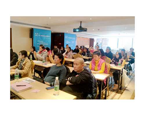 国内代孕安全吗：宫腔粘连的原因有哪些呢