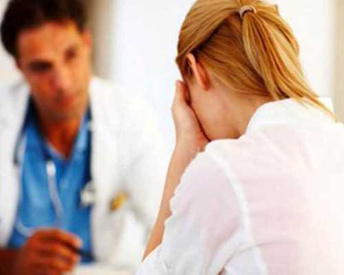 学会抱新生儿只需要三个步骤