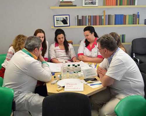 龙凤胎试管婴儿，新手妈妈当的是否合格？这4个