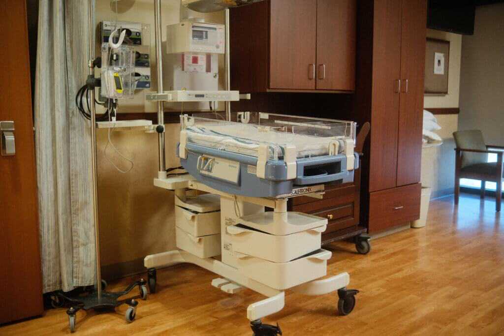 代孕哪家靠谱-想找个代孕的-代孕和试管婴儿区别