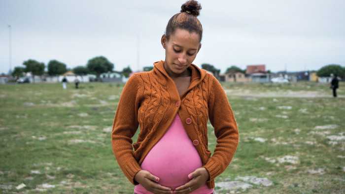 高龄女性出现不孕不育与什么有关-应该怎么做