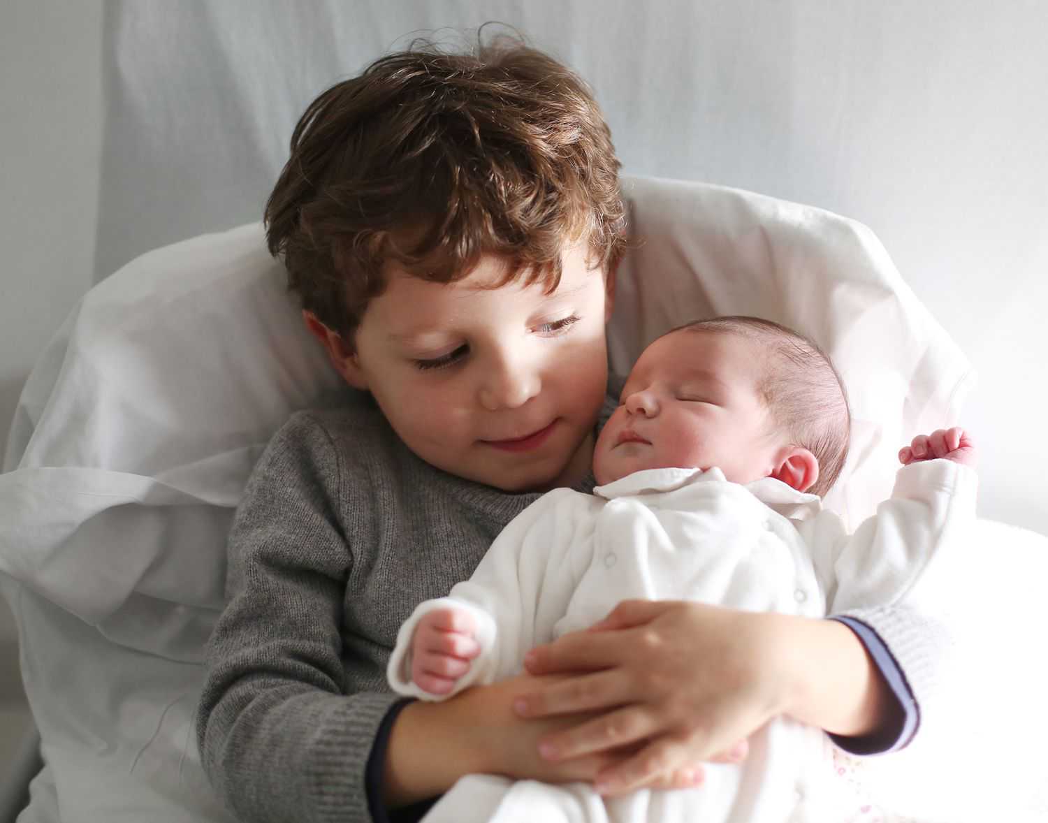 地下供卵来自哪些人群，第三方供卵生出来的孩子