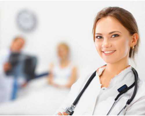 怎么接吻让女友想要 7个能把她吻湿的技巧